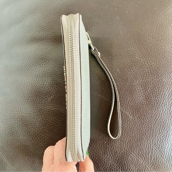 Michael Kors Zip Wallet Giftables Ash Grey Leather Large Flat Mf Phone Case - Picture 4 of 7